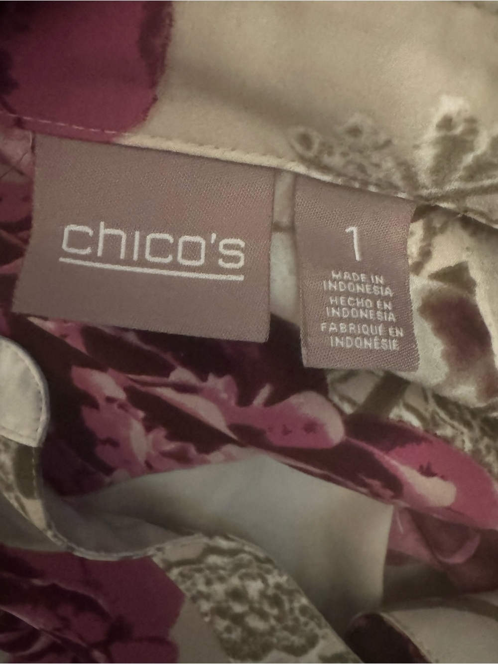 Chico’s Purple Floral Print Button Up Blouse Size 1
(M) - Picture 8 of 10